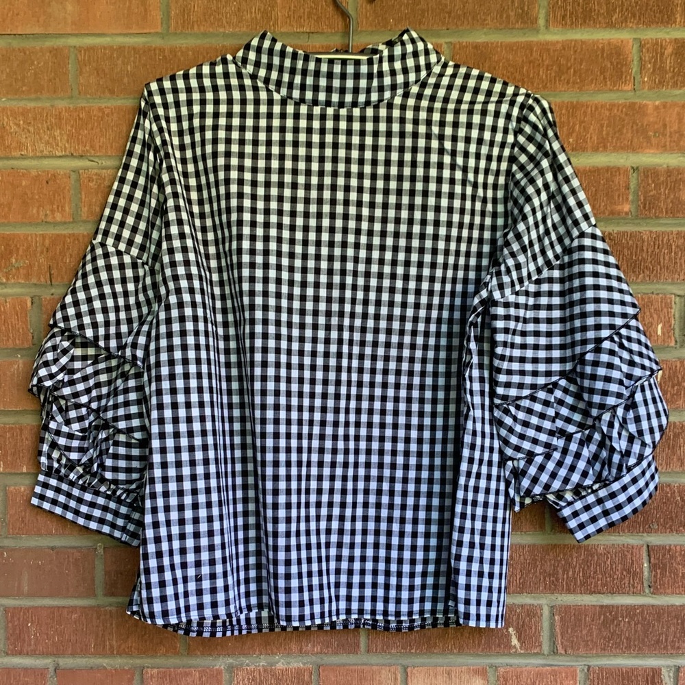 VINTAGE🍓gingham ruffle sleeve top